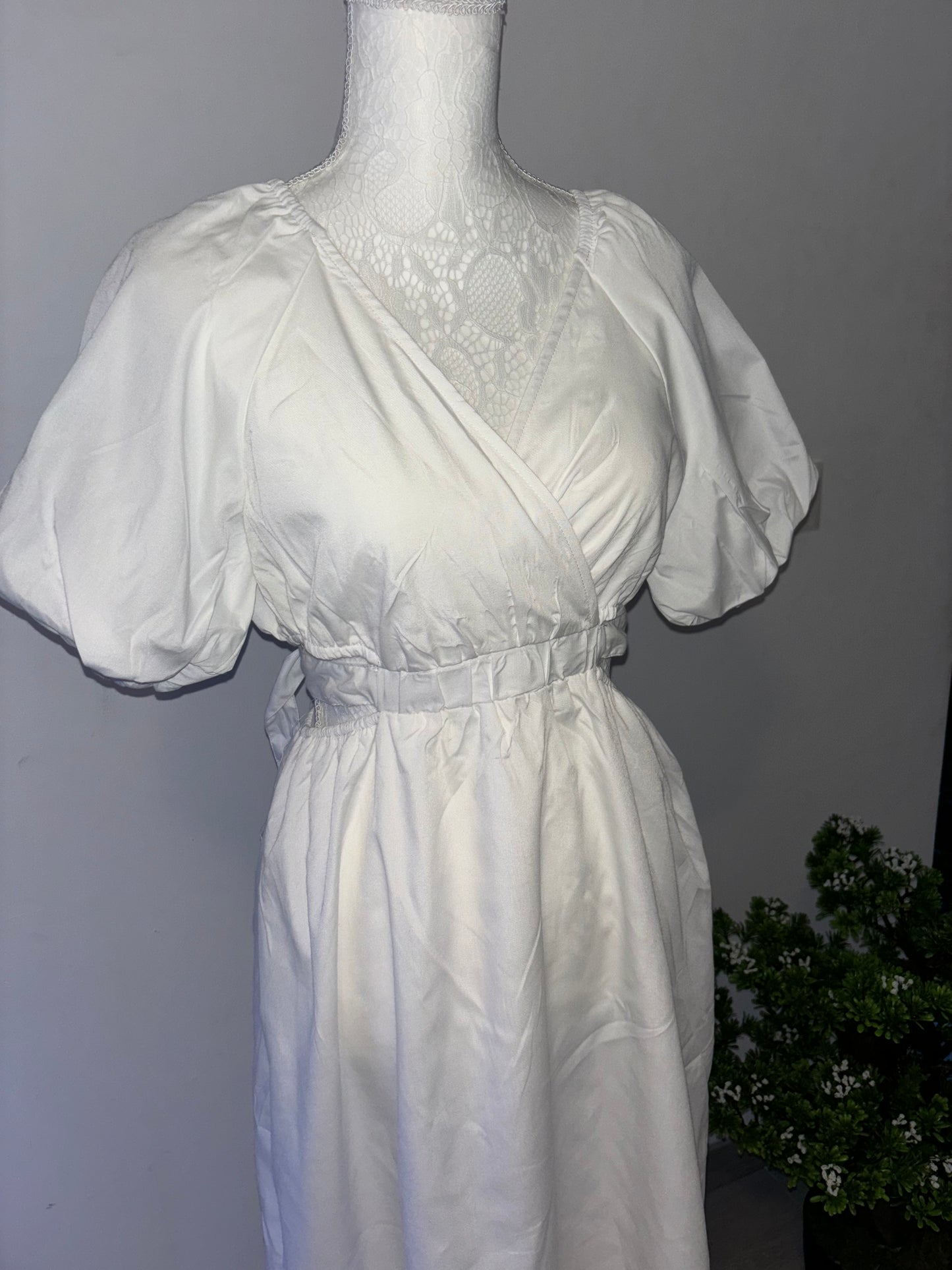 Robe nouée blanche